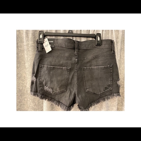 High Rise Shorts - Picture 2 of 3